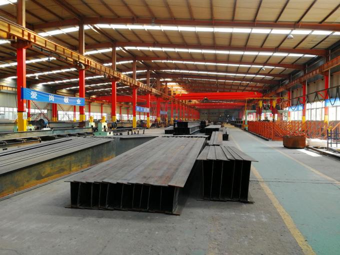 Q235B Construction de structures en acier Construction préfabriquée en acier avec panneau isolant 5