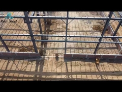 Entrepôt de structures en acier